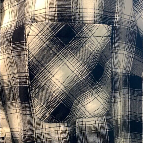 Style & Co plaid & paisley reversible button long sleeve - Picture 4 of 10